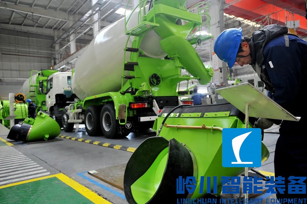 1668853748896474.jpg 攪拌車(chē)2.webp.jpg