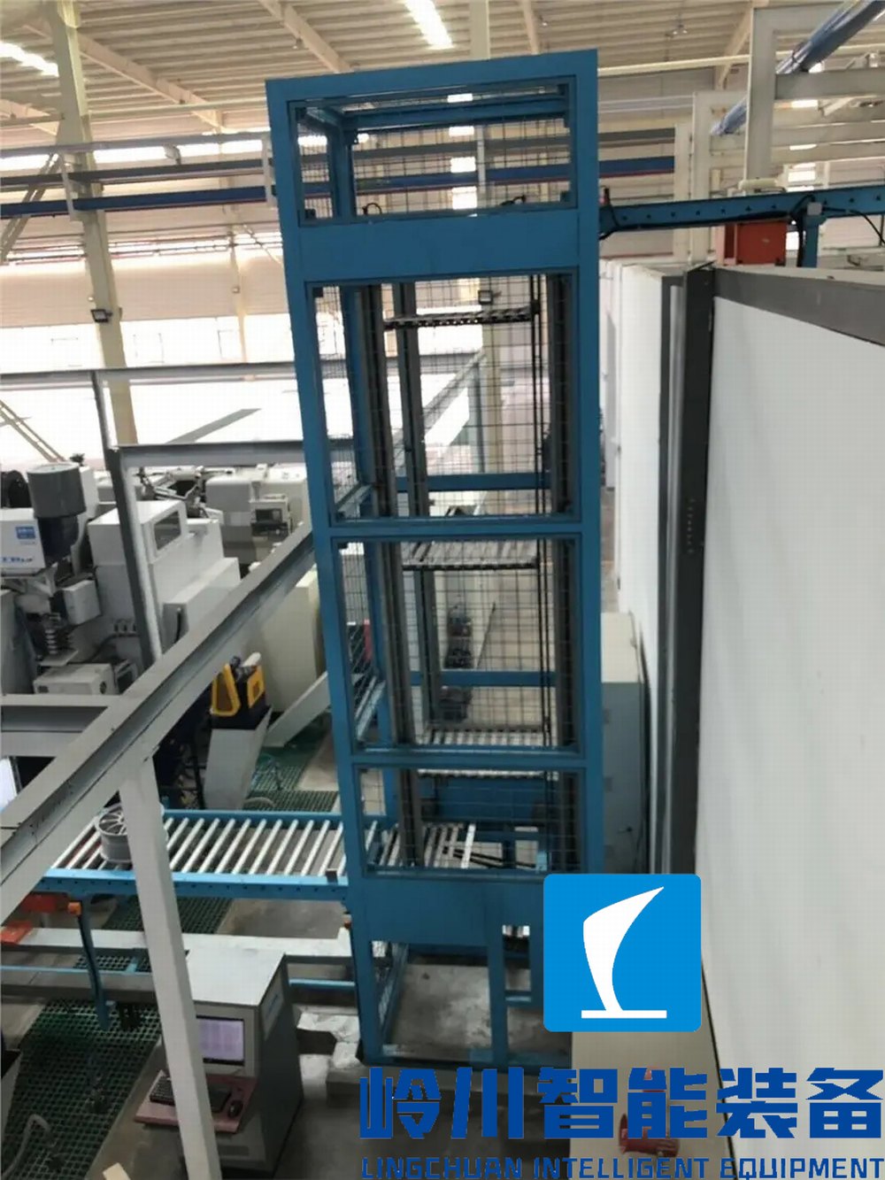 1669187682919440.jpg 翻板提升機2.webp.jpg