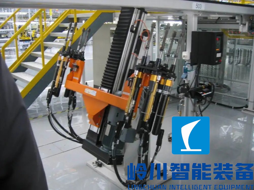 1669257772450934.jpg 自動擰緊機3.webp.jpg