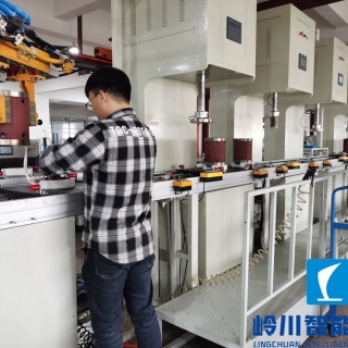 減速電機(jī)自動化組裝線