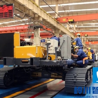 挖掘機(jī)裝配線(xiàn)