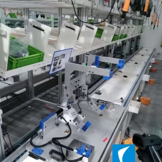 汽車空調(diào)裝配流水線